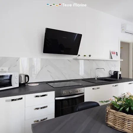 Vendégház Midtown, Terre Marine 3*